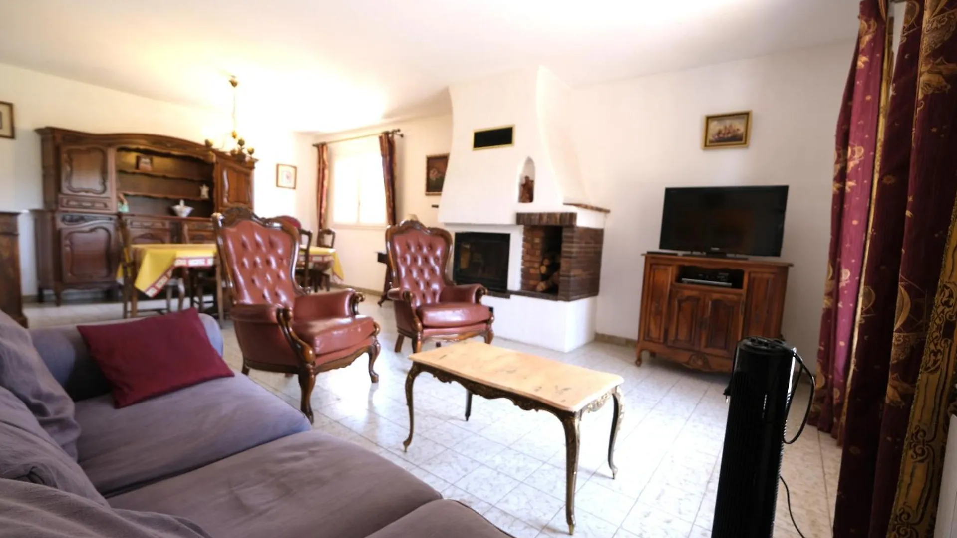 度假居 First Floor Of A Typical House Close To Aix En Provence 6 Personnes Châteauneuf-le-Rouge