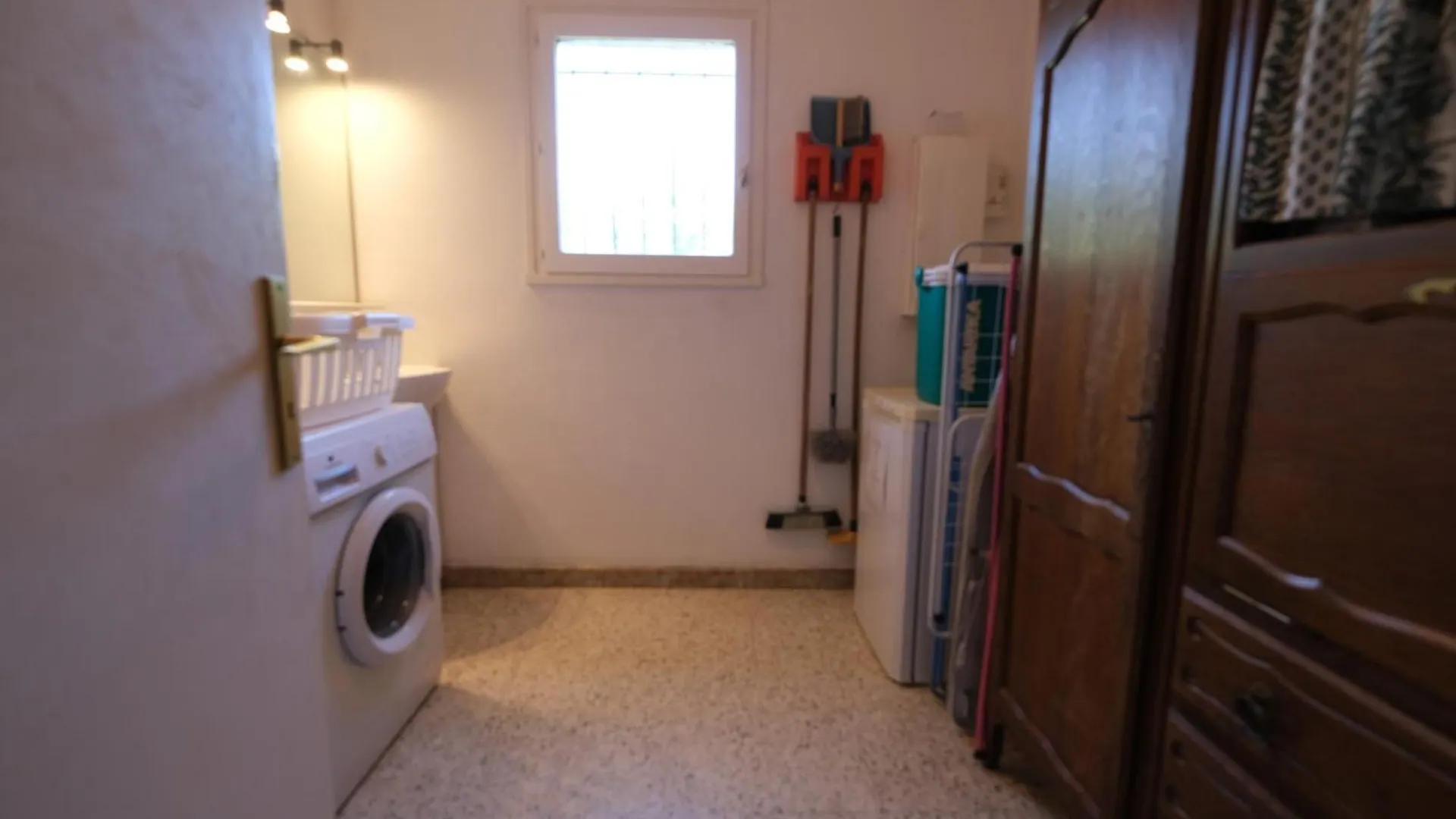 First Floor Of A Typical House Close To Aix En Provence 6 Personnes Châteauneuf-le-Rouge 度假居