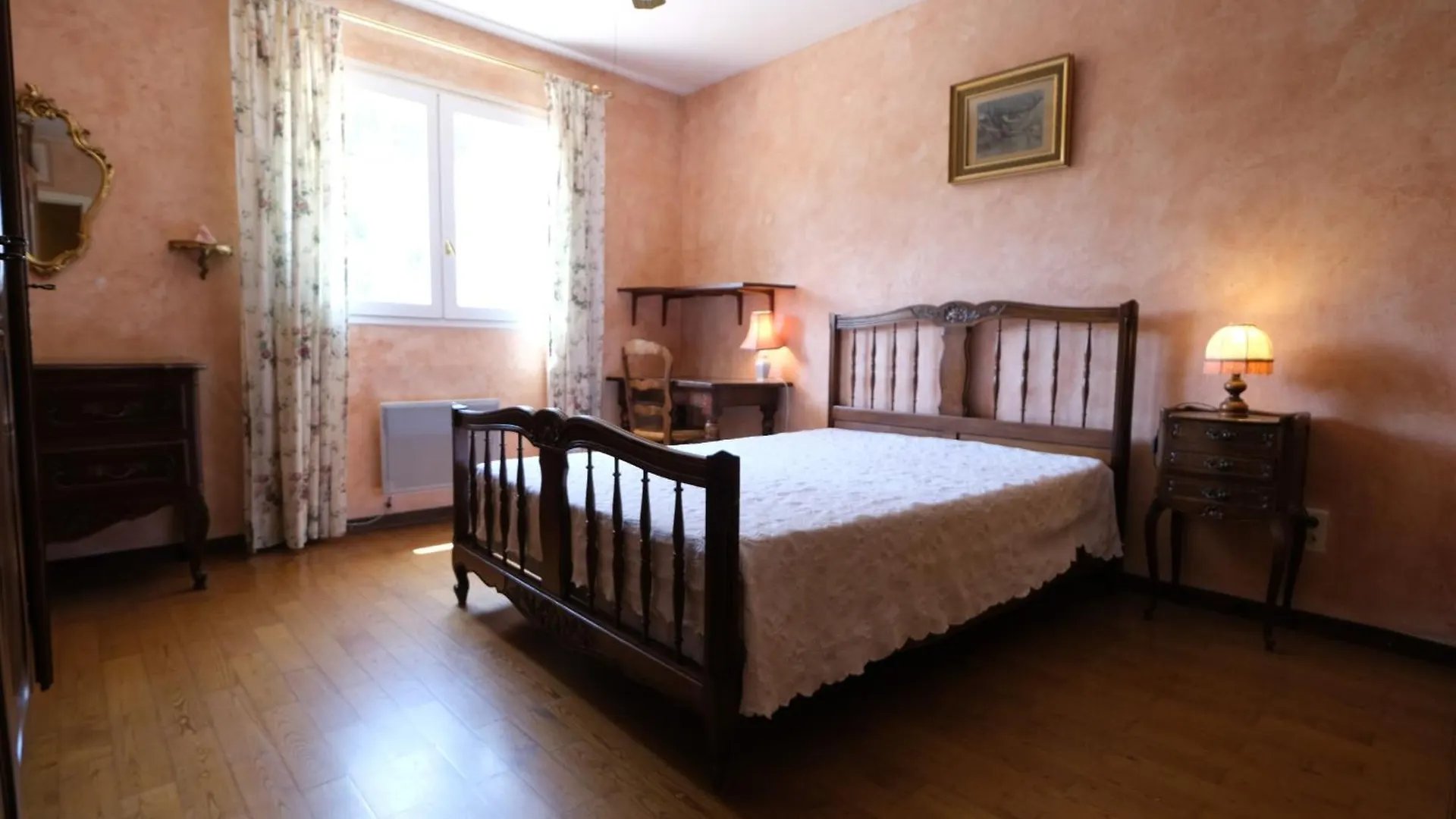 First Floor Of A Typical House Close To Aix En Provence 6 Personnes Châteauneuf-le-Rouge 法国