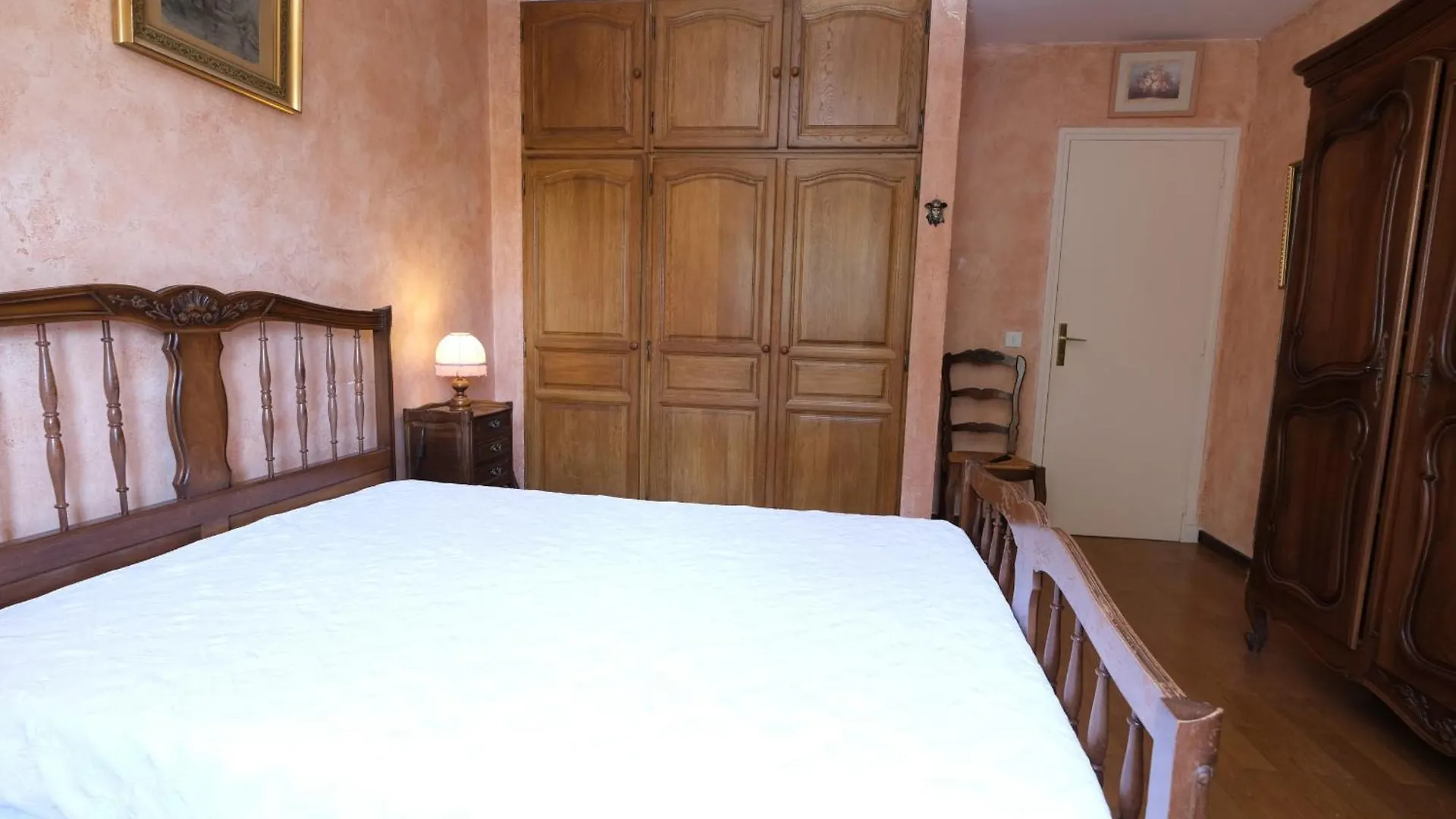 First Floor Of A Typical House Close To Aix En Provence 6 Personnes Châteauneuf-le-Rouge 0*,  法国