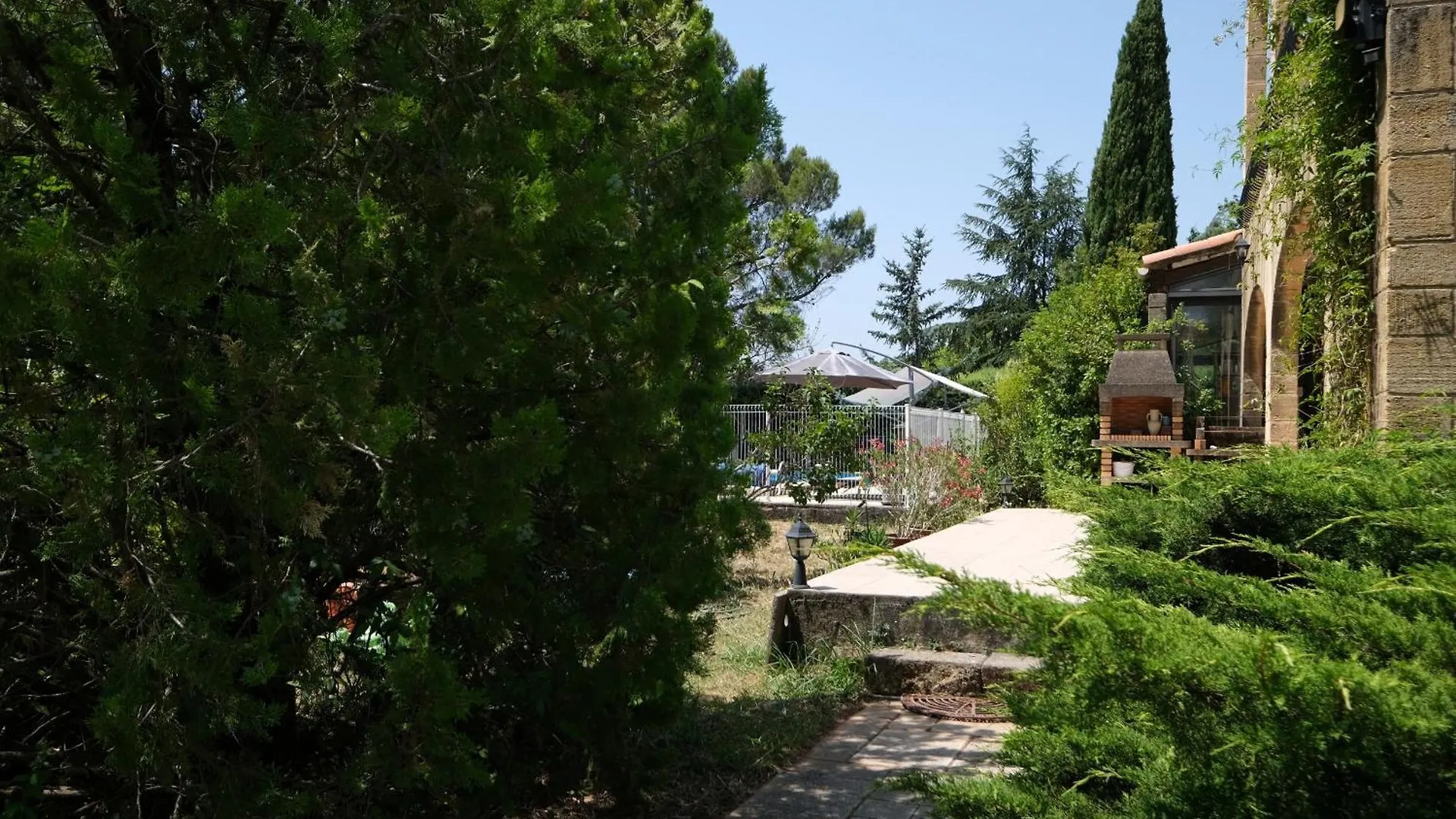 First Floor Of A Typical House Close To Aix En Provence 6 Personnes Châteauneuf-le-Rouge